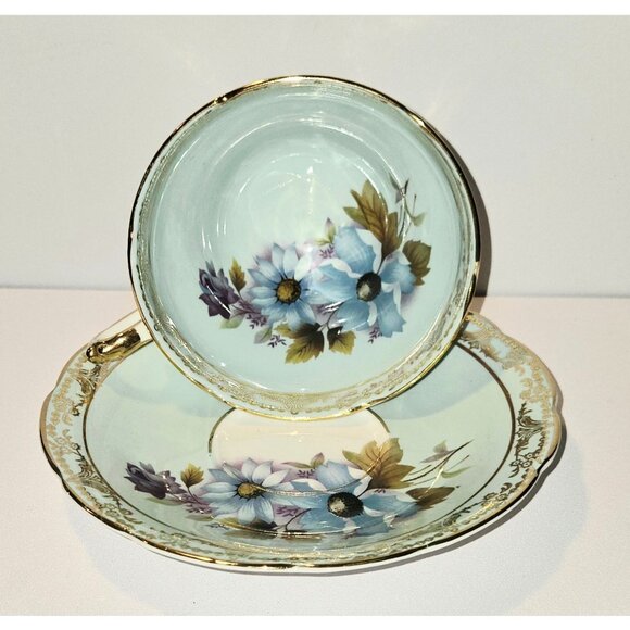 Royal Sutherland Bone China Cup & Saucer Set Floral Design Gold Trim Made In Eng - Picture 1 of 10